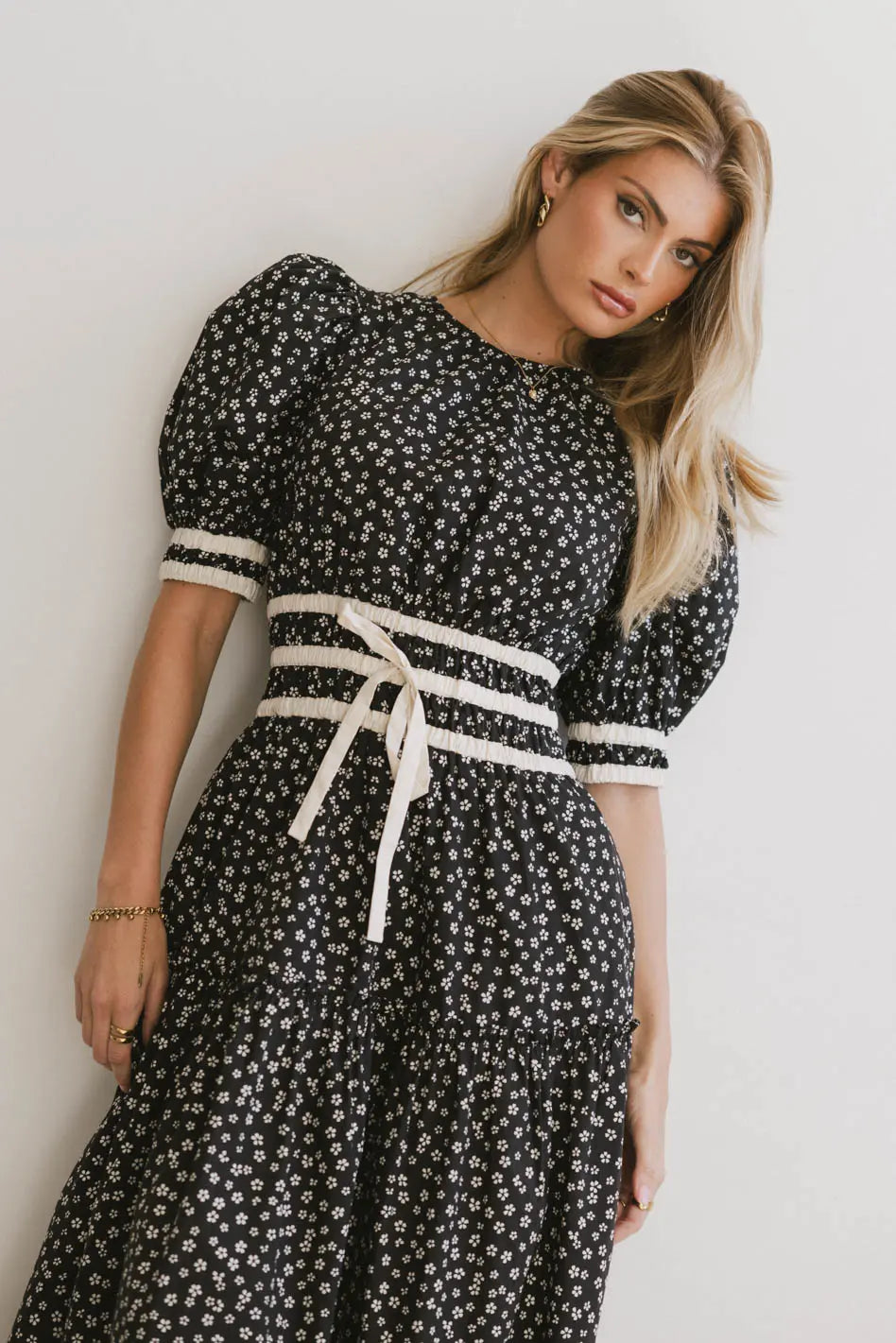 Unbeatable Prices Kendra Ditsy Floral Midi Dress in Black - FINAL SALE